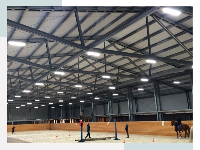 Строительство конных манежей от 615 руб в Осинники